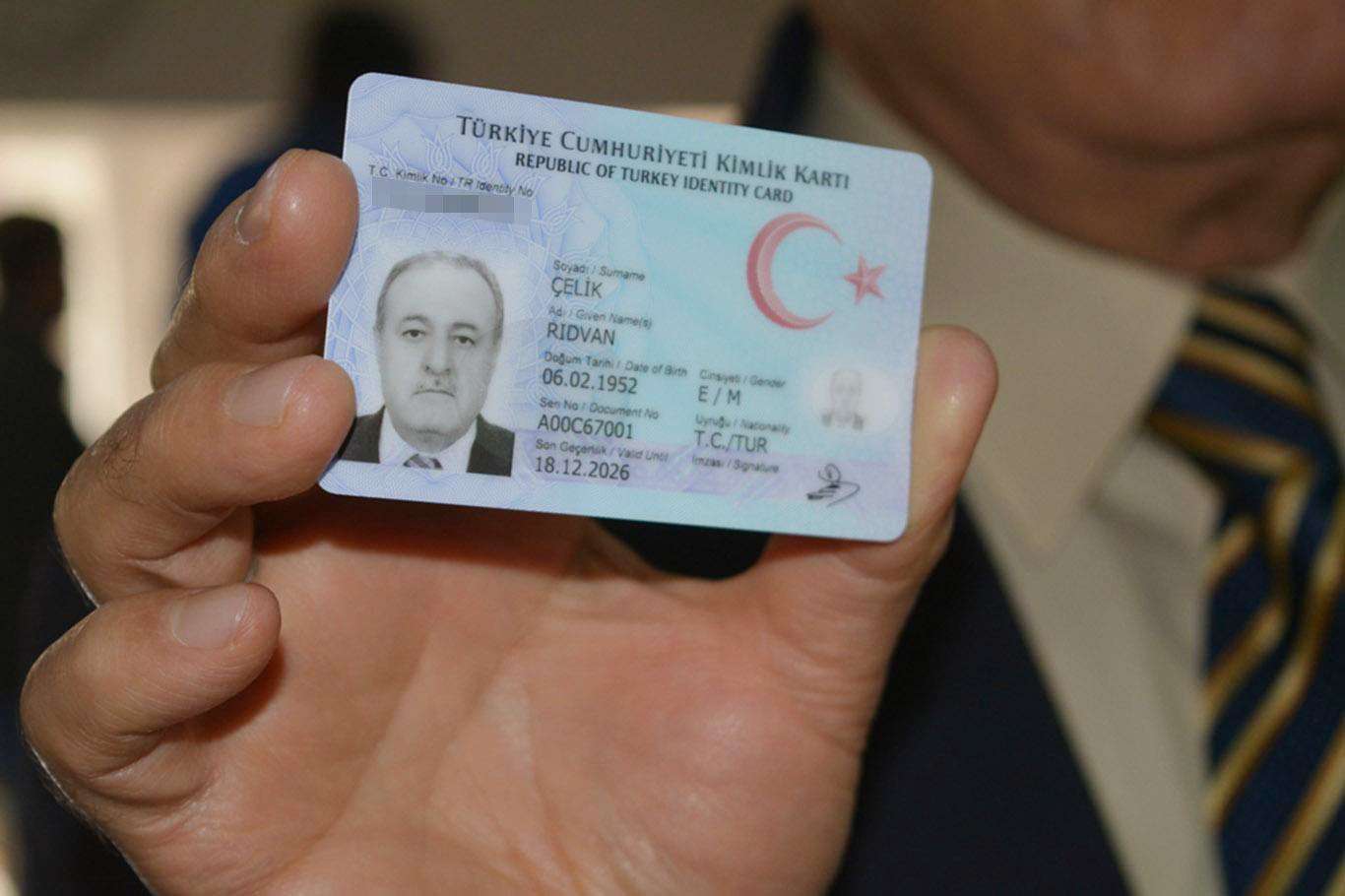 “Hayat Kimliğinle Kolay” uygulamasına yoğun ilgi “Hayat Kimliğinle Kolay” uygulamasına yoğun ilgi